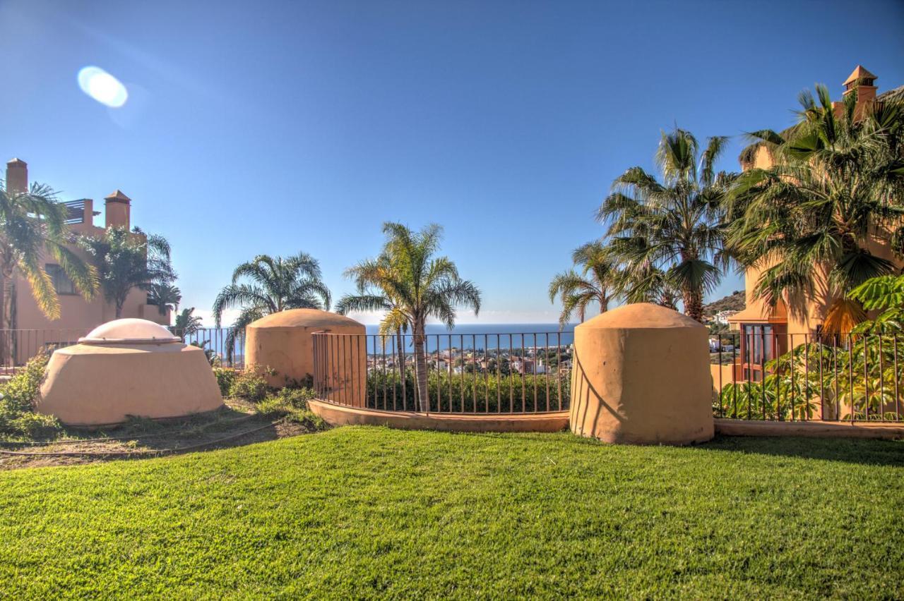 4 Bedroom Holiday Townhouse In Riviera Del Sol With Sea Views Sitio de Calahonda Екстер'єр фото